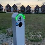 Brise De Sur La Naturelle, A , Parking Appartement